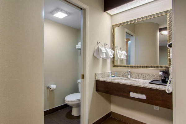 Sleep Inn Sault Ste. Marie image 11